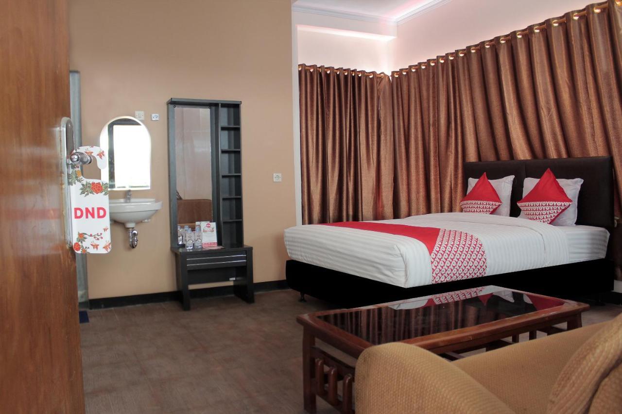 Hotel Oyo 222 M@Jayakarta Exterior foto